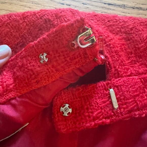 Chanel Vintage Tweed Wool Red Skirt Suit Set FR 40 US 8 Gold Lion Buttons - Picture 14 of 15